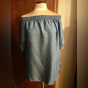 Sleeveless top